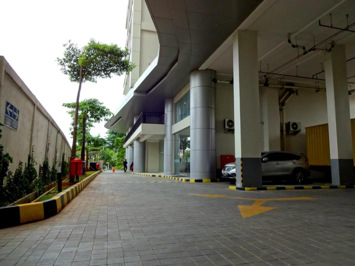 Padina Suites Tangerang Exterior photo